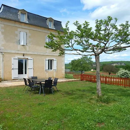 Holiday home Maison Renovee Avec Grand Jardin, Proche Des Eyzies Et Sites Touristiques Du Perigord Noir - Fr-1-616-37 *